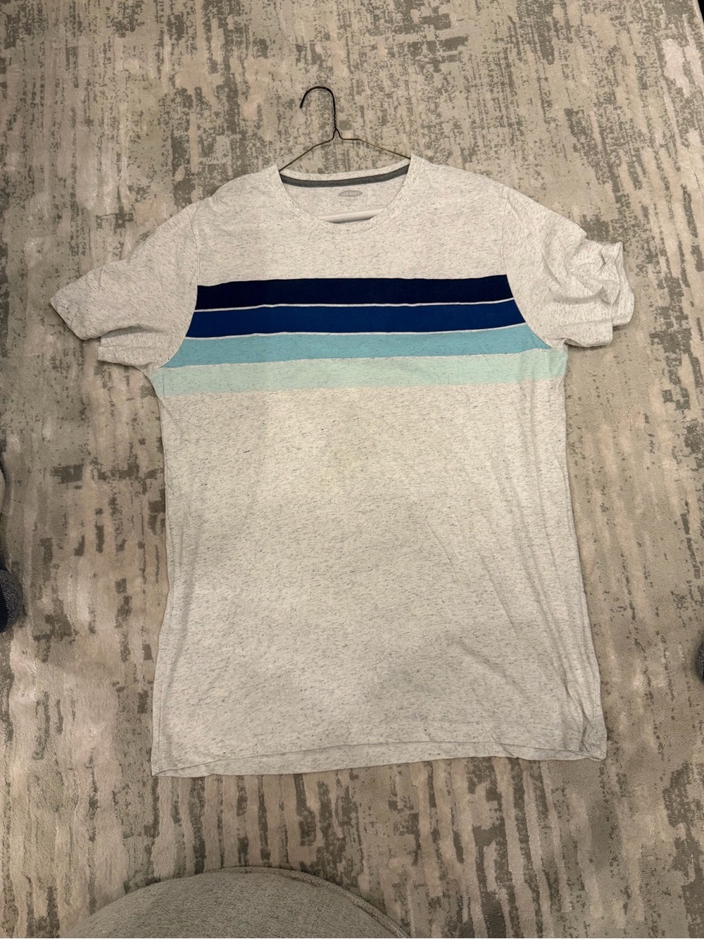 Old navy Men's Light Gray Crew Neck T-Shirt with Blue Stripe Detail